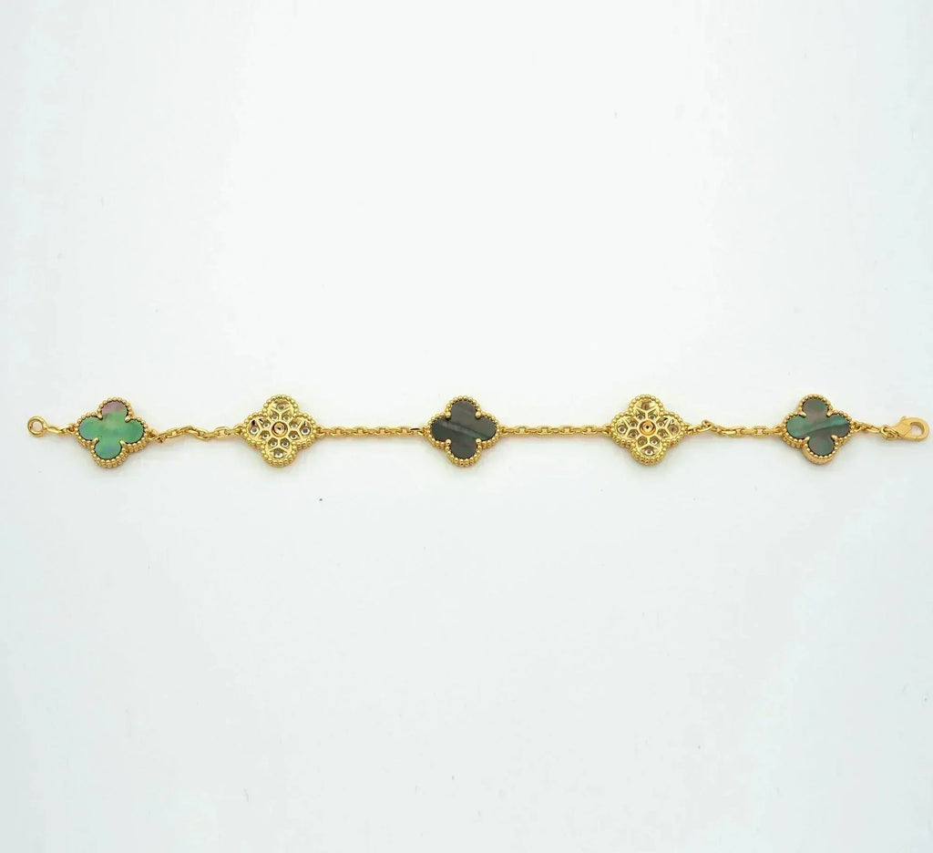 CLOVER 5 MOTIF GRAY MOP BRACELET COLLECTION