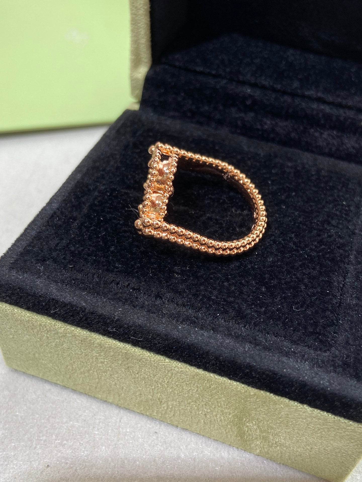 CLOVER RIVERSIBLE RING ROSE GOLD COLLECTION