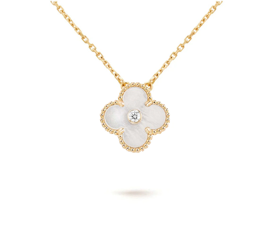 CLOVER 15MM CHRISTMAS LIMITED EDITION SINGLE FLOWER NECKLACE