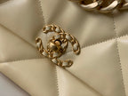19 FLAP BAG 30 LIGHT YELLOW GOATSKIN