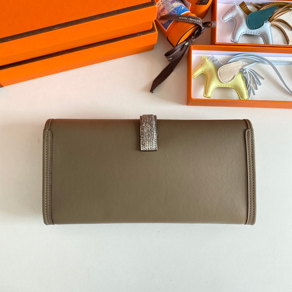 JIGE ELAN 29 CLUTCH IN CHOCOLATE BROWN CALFSKIN WITH WHTE LIZARD SKIN (MADE-TO-ODER)