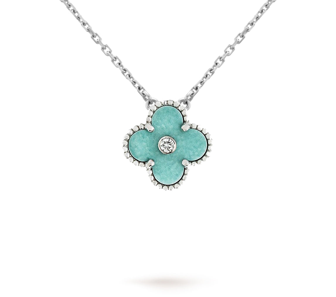 CLOVER 15MM CHRISTMAS LIMITED EDITION SINGLE FLOWER NECKLACE
