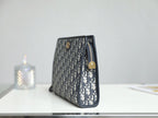 BOOK TOTE 26 IN BLACK OBLIQUE JACQUARD