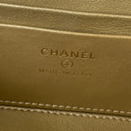 SMALL VANITY CASE 17 IN WHITE CALFSKIN GOLD HARDWARE