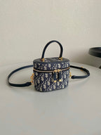 SIGNATURE VANITY 16 IN BLUE OBLIQUE JACQUARD