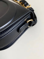 SIGNATURE HOBO 21 BAG IN BLACK CALFSKIN