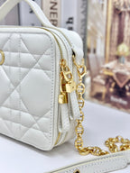 CARO BOX 19 IN WHITE CALFSKIN