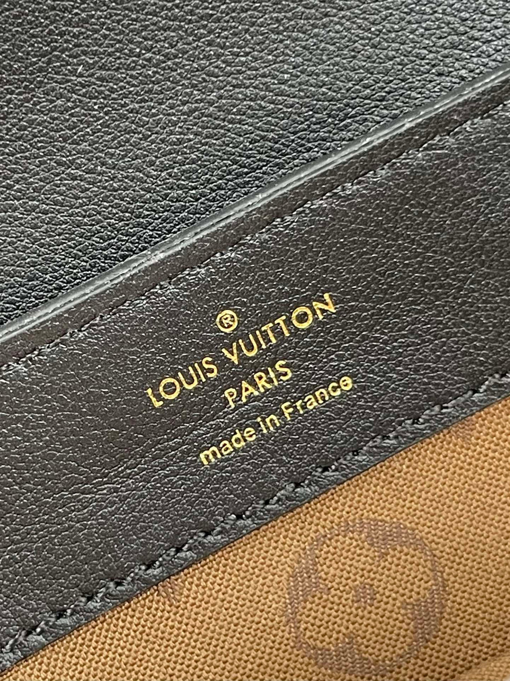 DAUPHINE SOFT MM 24 IN BLACK SMOOTH LAMBSKIN GOLD HARDWARE