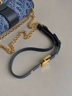 21 MONGTAIGNE EAST-WET WITH CHAIN BLUE DENIM OBLIQUE JACQUARD