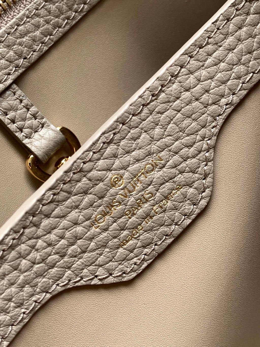 CAPUCINES BB 27 IN KHAKI BROWN TAURILLON GOLD HARDWARE