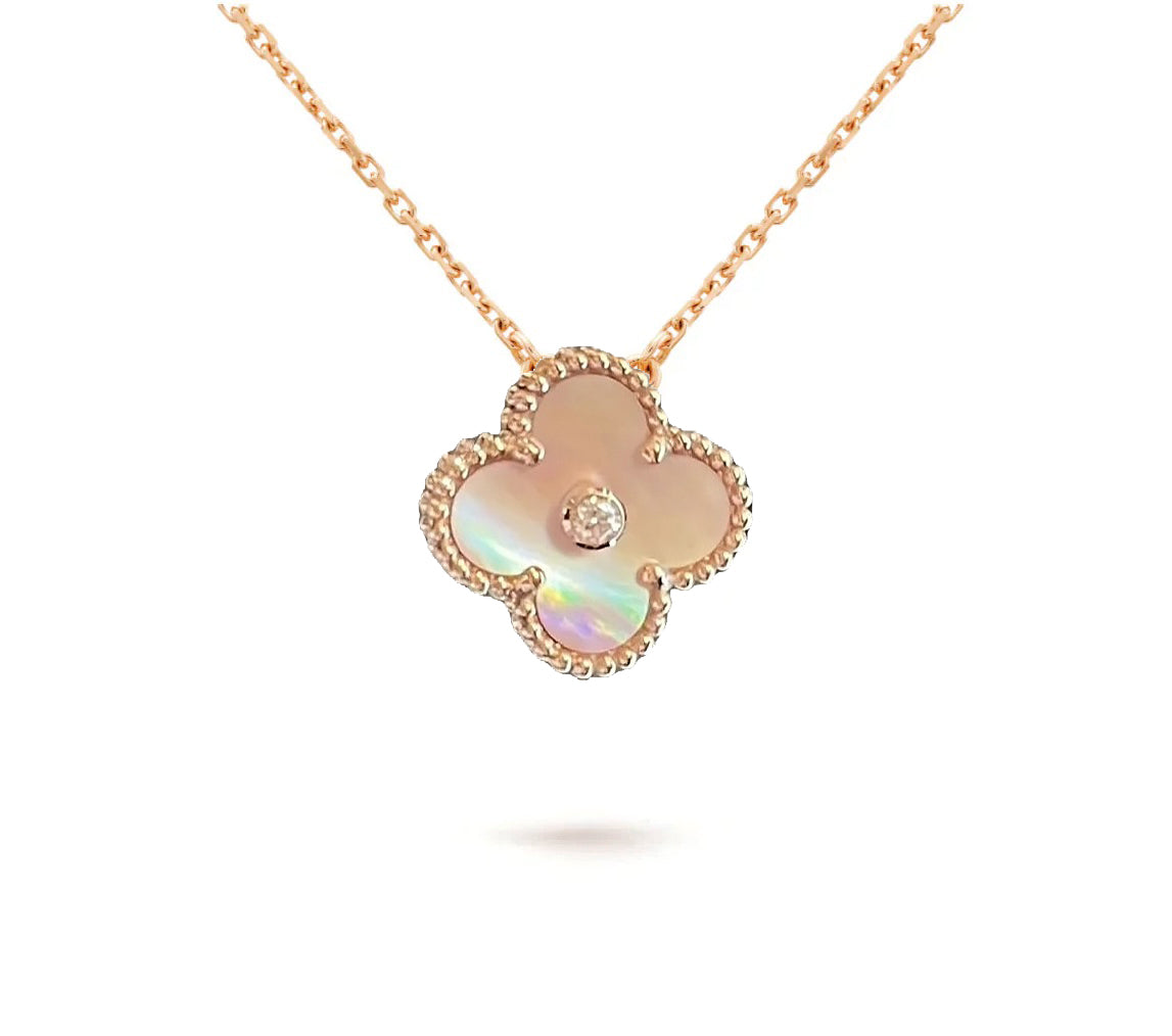CLOVER 15MM CHRISTMAS LIMITED EDITION SINGLE FLOWER NECKLACE