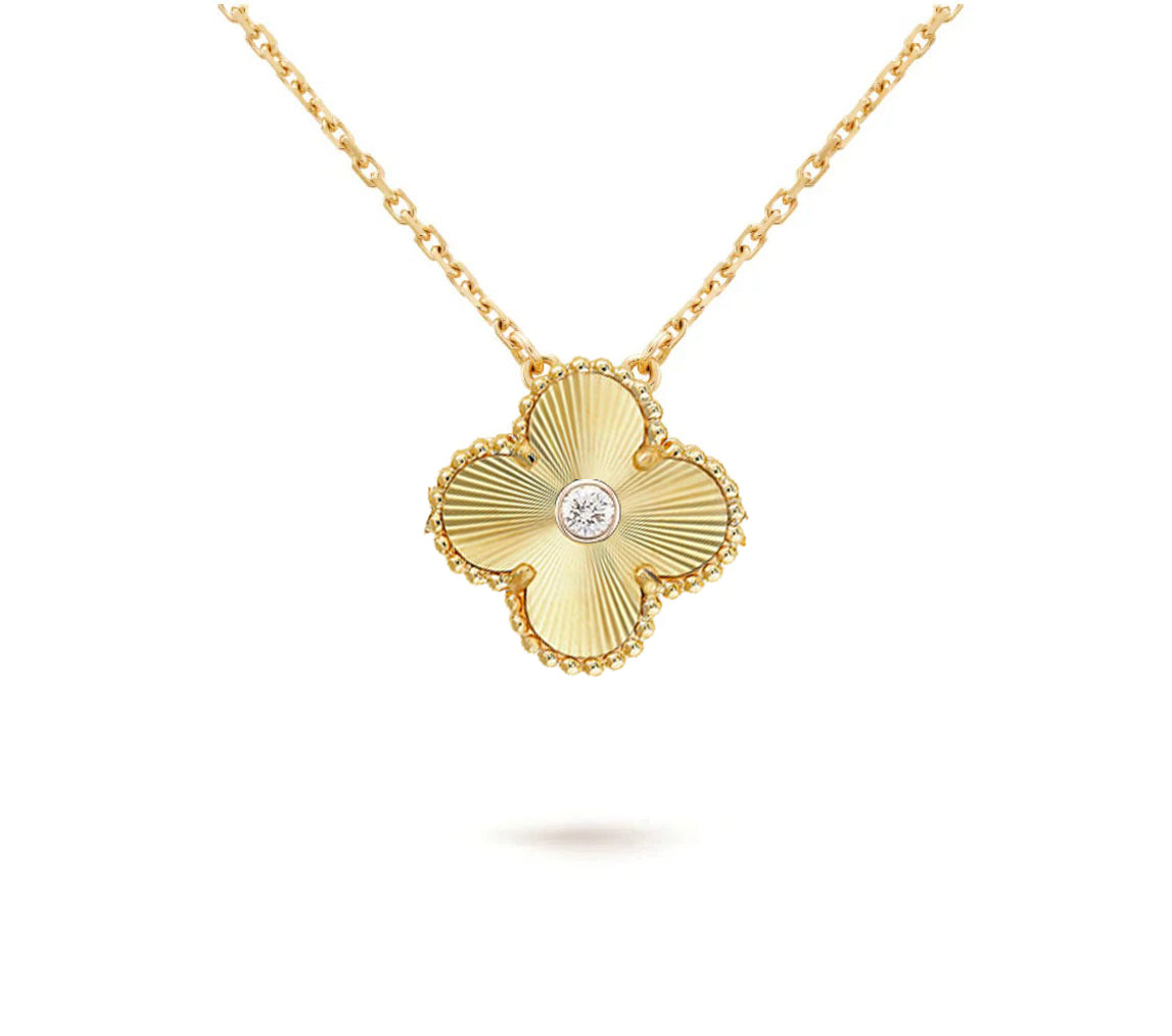 CLOVER 15MM DIAMOND SINGLE FLOWER NECKLACE COLLECTION