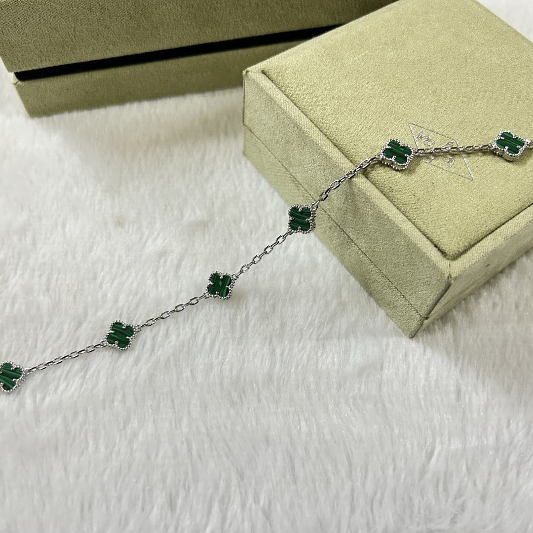 CLOVER 6 MOTIF MALACHITE BRACELET