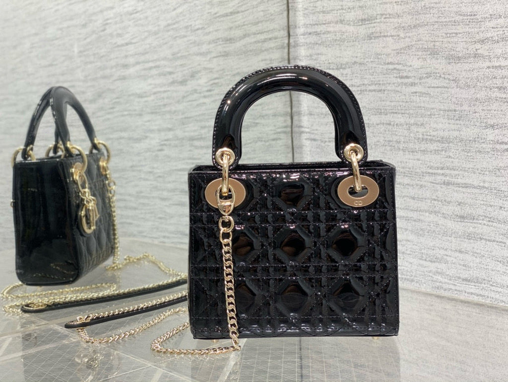 MINI 17 LADY BAG IN BLACK PATENT CALFSKIN