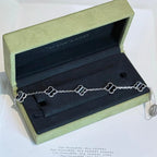 CLOVER 5 MOTIF PULSAR STONE BRACELET COLLECTION