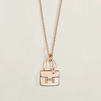 AMULETTE PEDANT ROSE GOLD NECKLACE