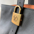 LOW KEY CABAS MM BAG 47 IN BLACK GRAINED CALFSKIN