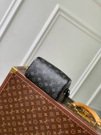 SPEEDY BAG 18 IN BLACK MONOGRAM COATED CANVAS BLACK HARDWARE