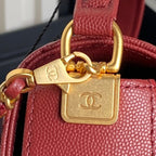 RETRO STYLE FLAP BAG 22 IN STILETTO RED GRAINED CALFSKIN GOLD HARDWARE