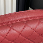 RETRO STYLE FLAP BAG 22 IN STILETTO RED GRAINED CALFSKIN GOLD HARDWARE