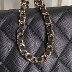 HOBO BAG 21 IN BLACK GRAINED CALFSKIN GOLD HARDWARE