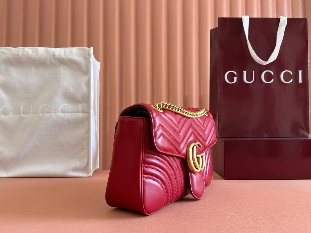 MARMONT SHOULDER BAG 31 IN RED CALFSKIN GOLD CHAIN