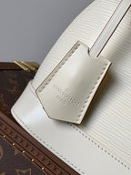 ALMA BB BAG 23 IN BEIGE GRAIN EPI COWHIDE