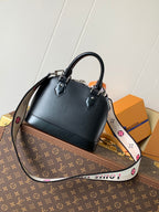 ALMA BB BAG 23 IN BLACK GRAIN EPI COWHIDE