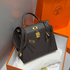 KELLY 28CM IN EBENE EPSOM CALFSKIN GOLD HARDWARE