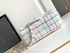 CC MEDIUM 25 FLAP BAG IN WHITE WOOL TWEED