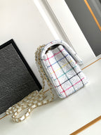 CC MEDIUM 25 FLAP BAG IN WHITE WOOL TWEED