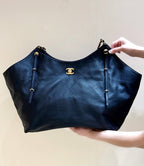 LARGE MAXI SHOPPING BAG 59 IN BLACK CALFSKIN GOLD-TONE METAL