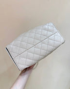 CC 25 HANDBAG IN CREAM 30 GRAINED CALFSKIN GOLD HARDWARE